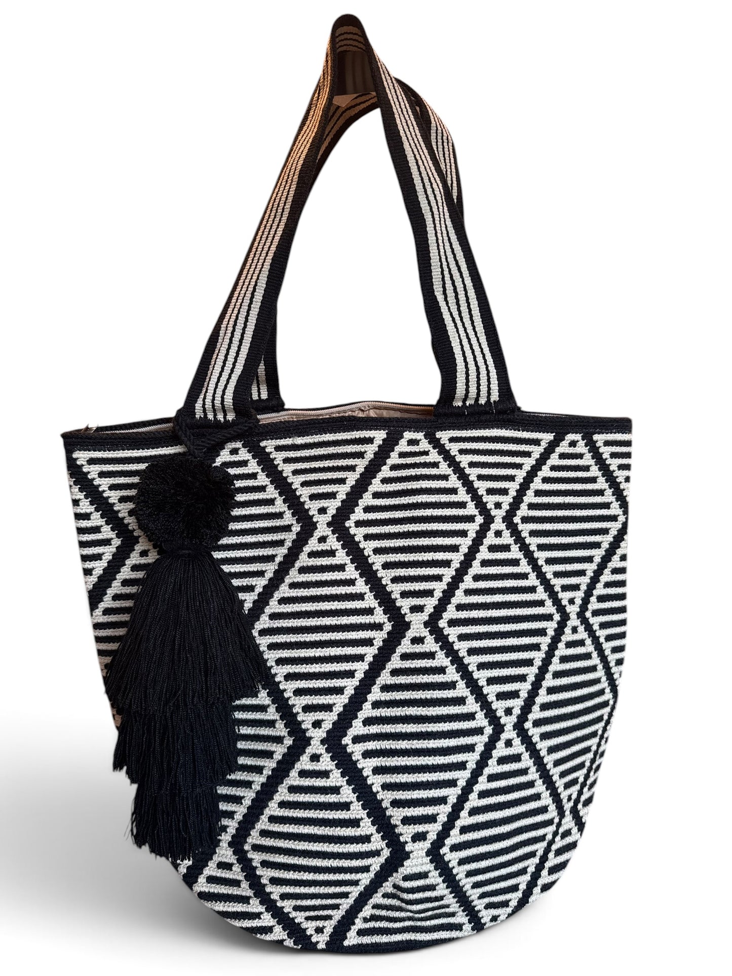 XXL Handmade Wayuu Tote Bag – Large Crochet Shoulder Bag for Women | Artisan Colombian Beach & Everyday Tote