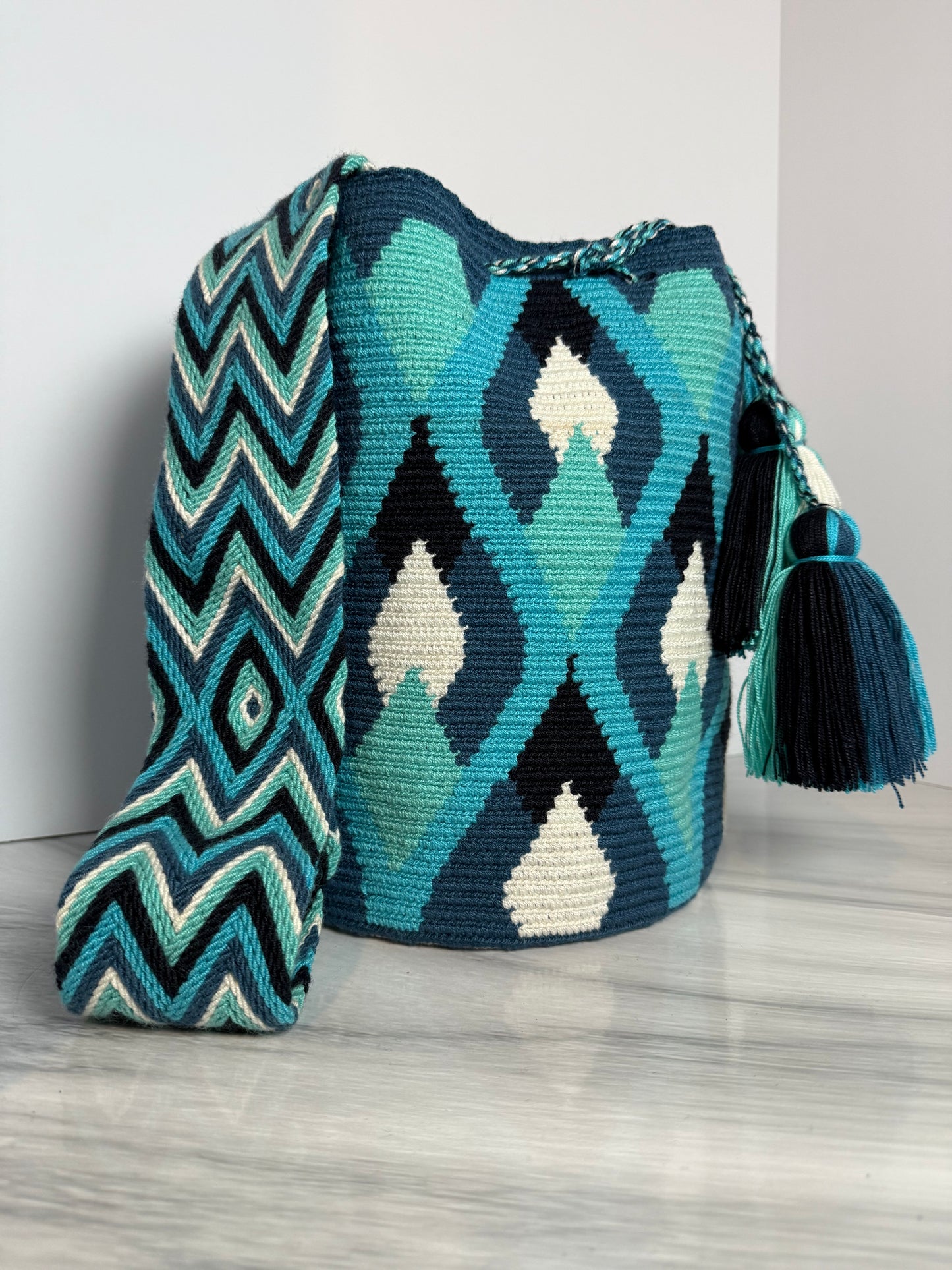 Wayuu Bag L Butterflies beige special design Unique Handmade Artisan Bag