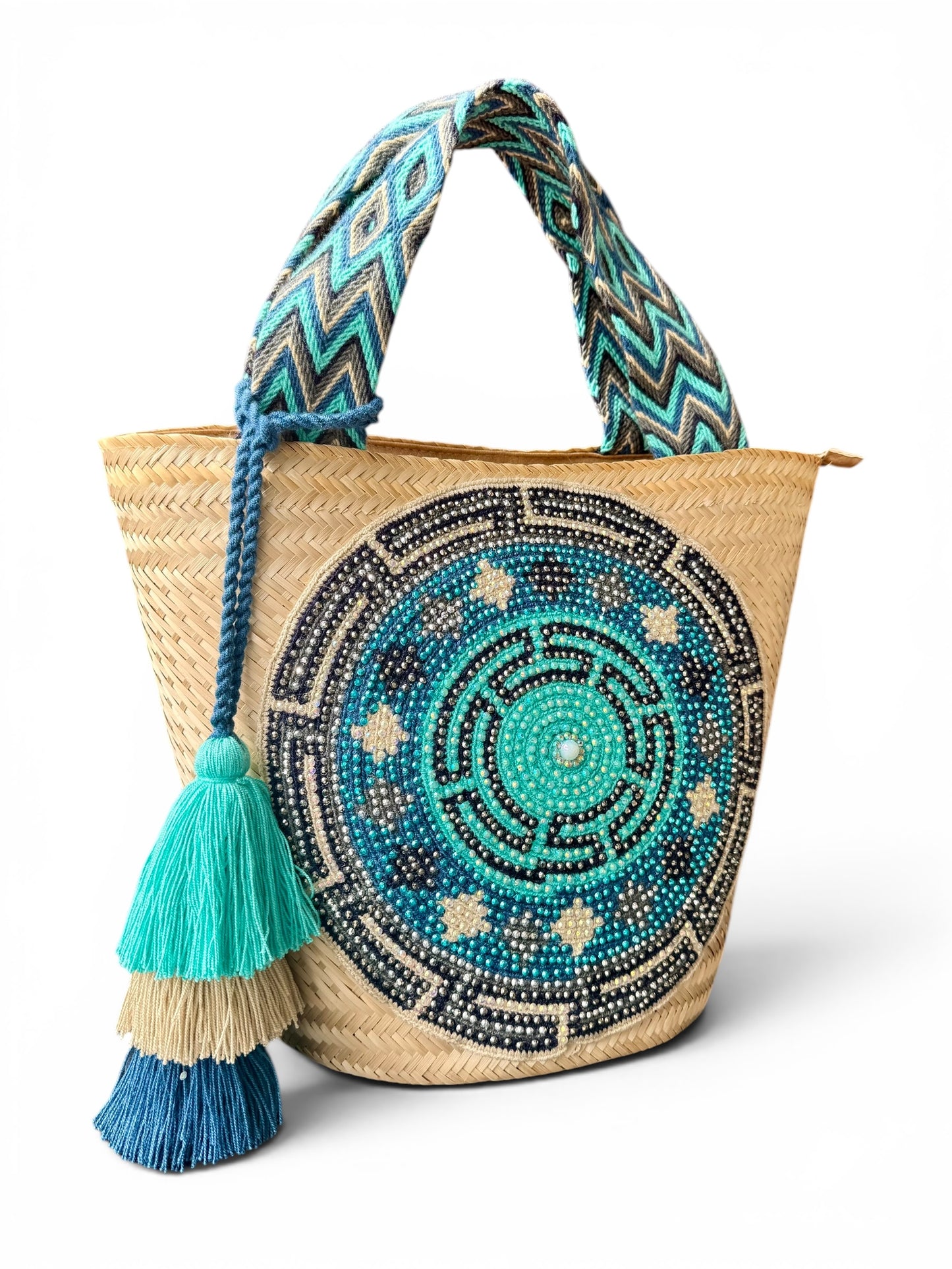 Wayuu XL Handwoven Cherry Tote Bag Inner lining, sliding and ornament (pompom