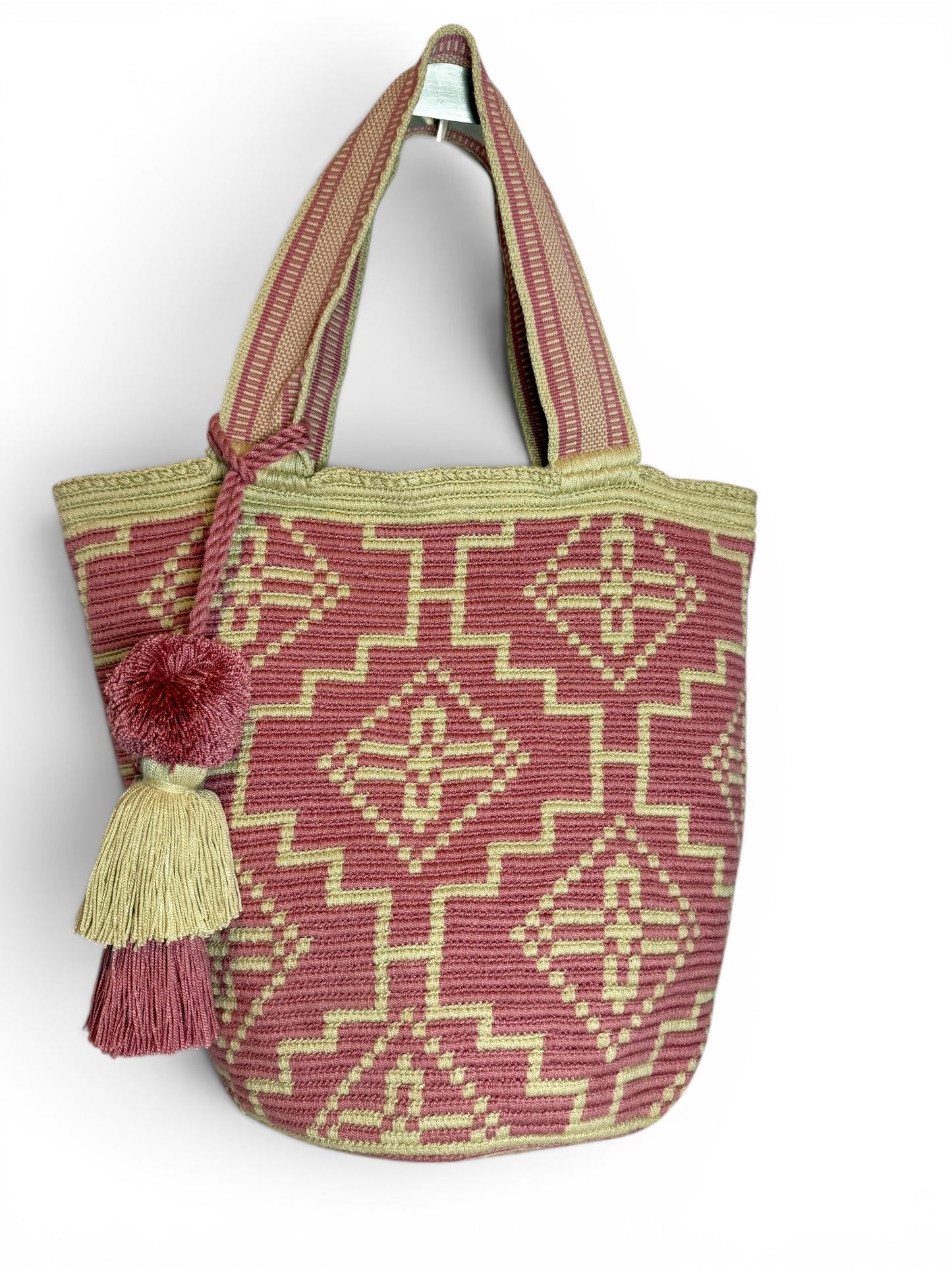 Wayuu XL Handwoven Tote Bag Inner lining, sliding and ornament (pompom)