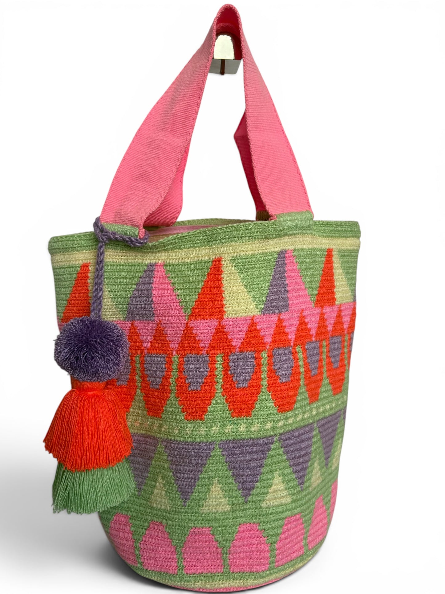 Wayuu XL Handwoven Tote Bag Inner lining, sliding and ornament (pompom)