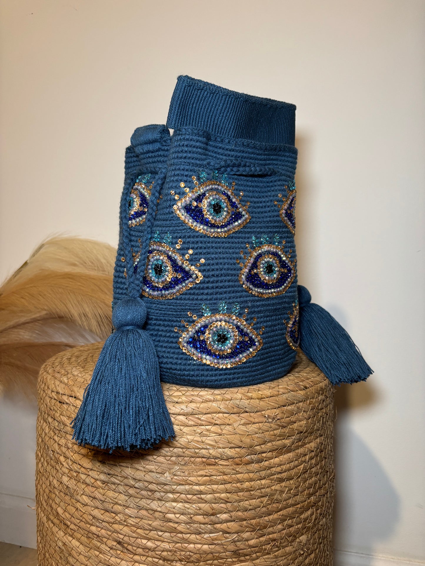 Handmade Evil Eye bucket bag - Wayuu decorated artistan crossbody| Zafira Complements
