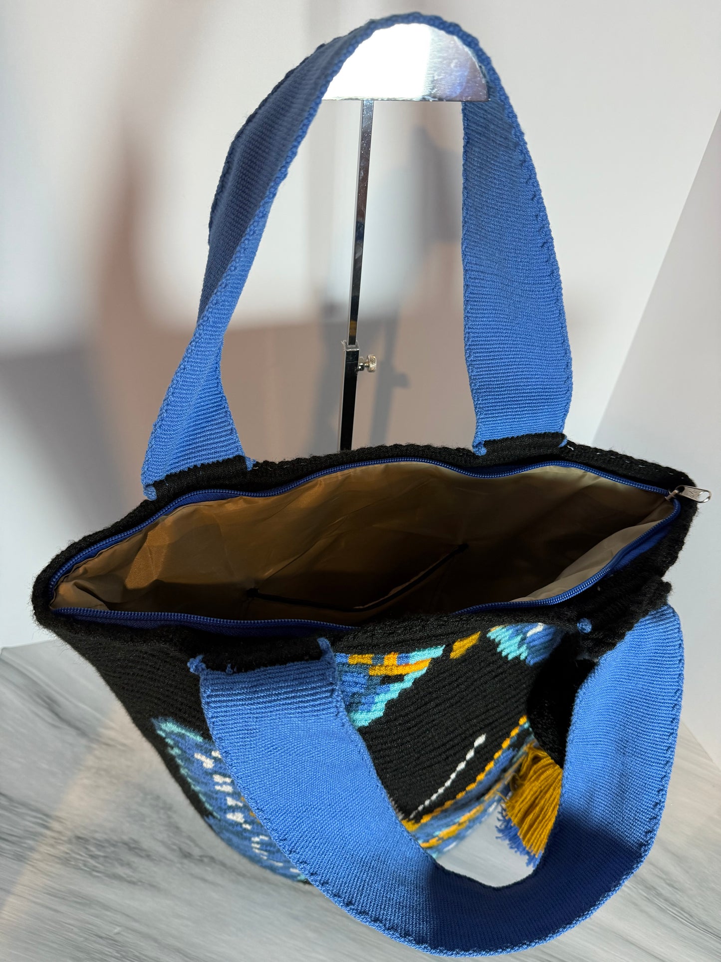 Wayuu XL Butterfly Handwoven Tote Bag Inner lining, sliding and ornament (pompom)