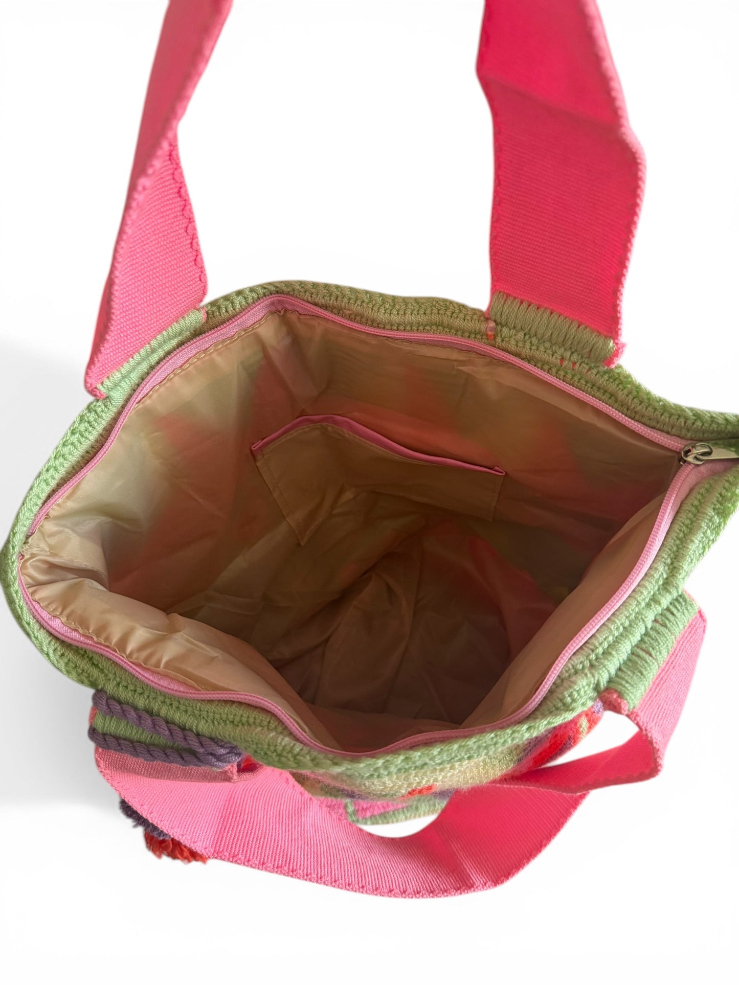 Wayuu XL Handwoven Tote Bag Inner lining, sliding and ornament (pompom)