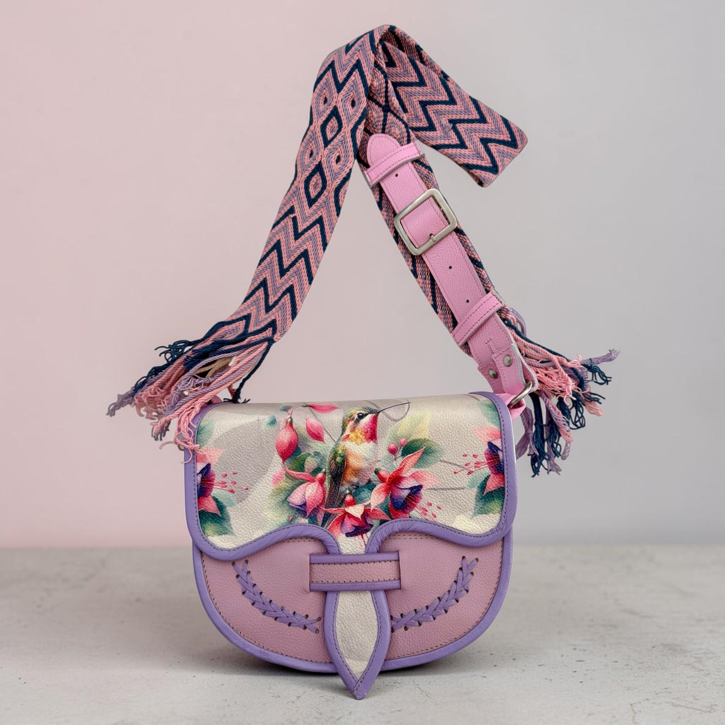 Hand Painted Genuine Leather Carriel Bag with Hummingbird | Adjustable Wayuu Crochet Strap