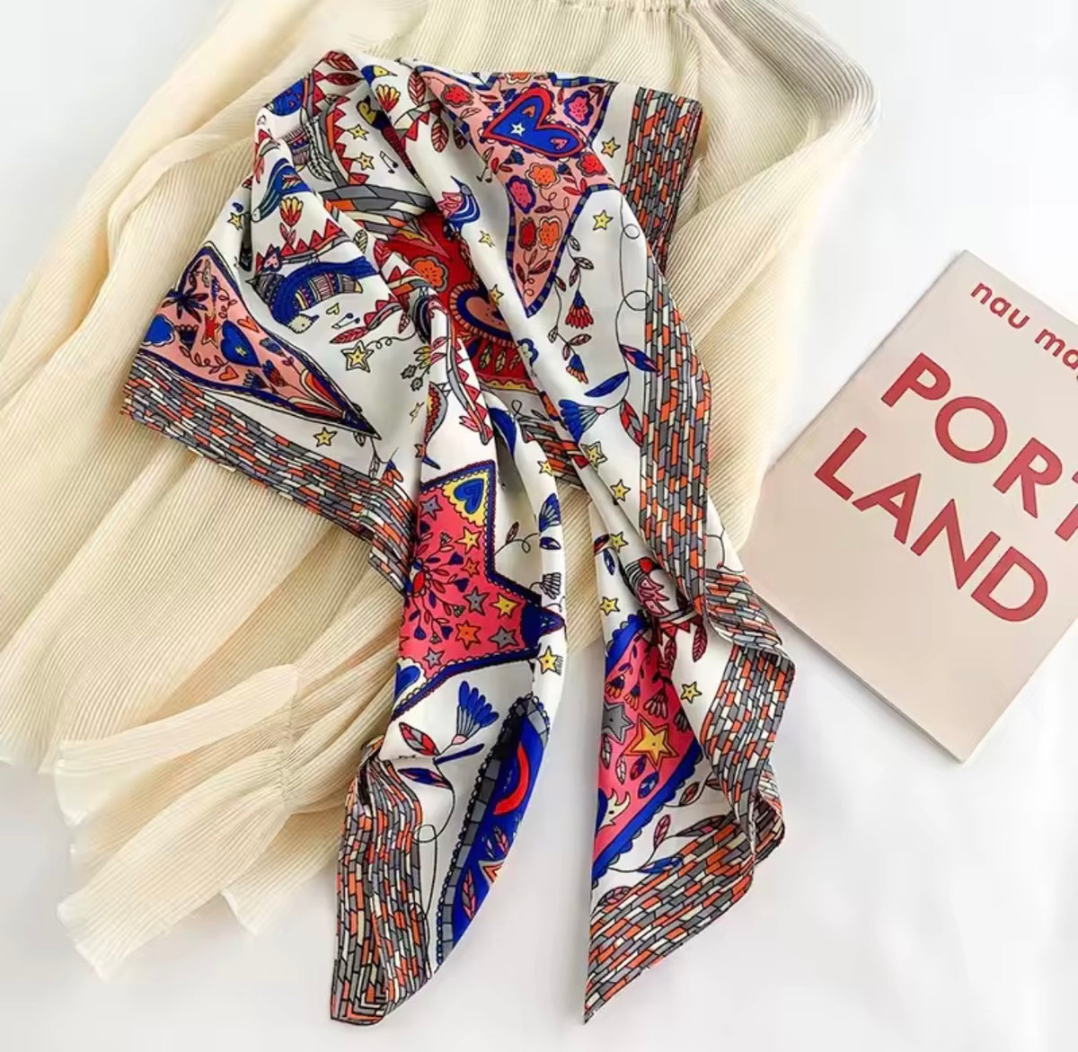 Women’s Multi-Use Printed Bandanas & Head Scarves Stylish Hair Accessories with Vibrant Patterns