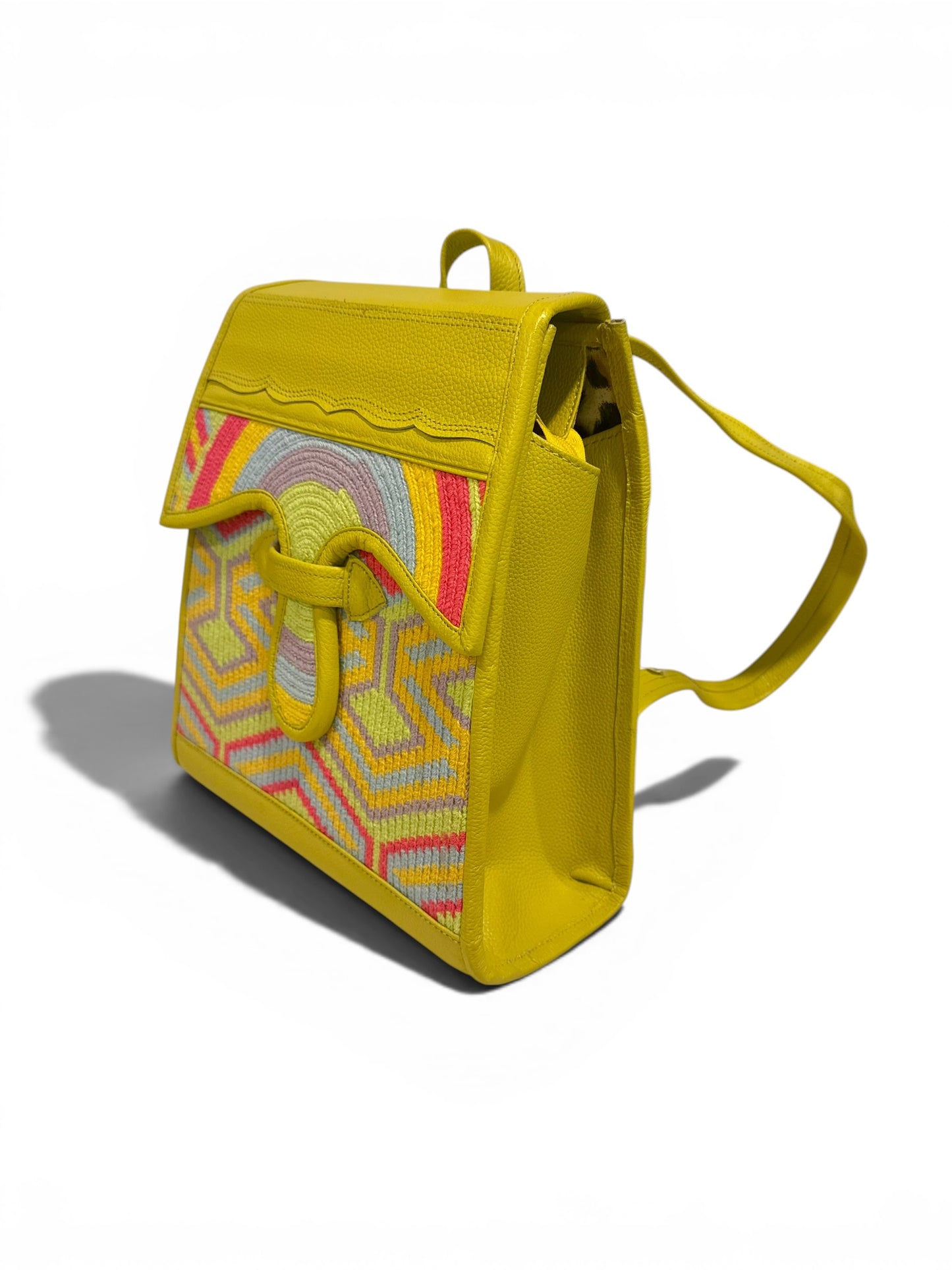 Luxury Backpack in 100% Genuine Leather and Wayuu Weaving – Handmade with Lined Interior & Zipper Pockets