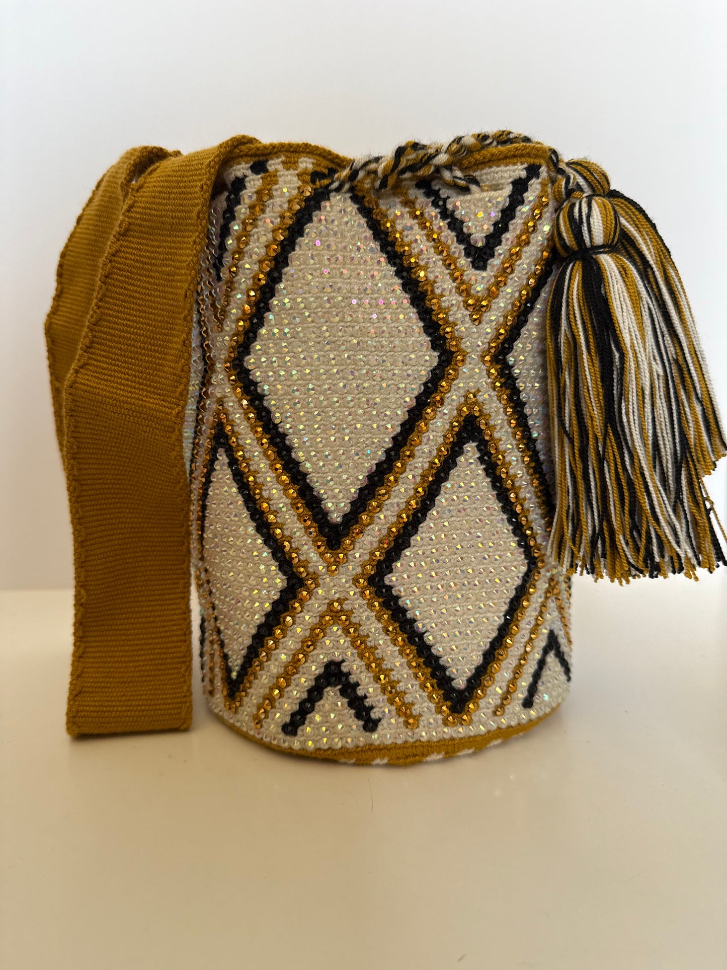 Medium Wayuu Bag Beige and White Handwoven Design
