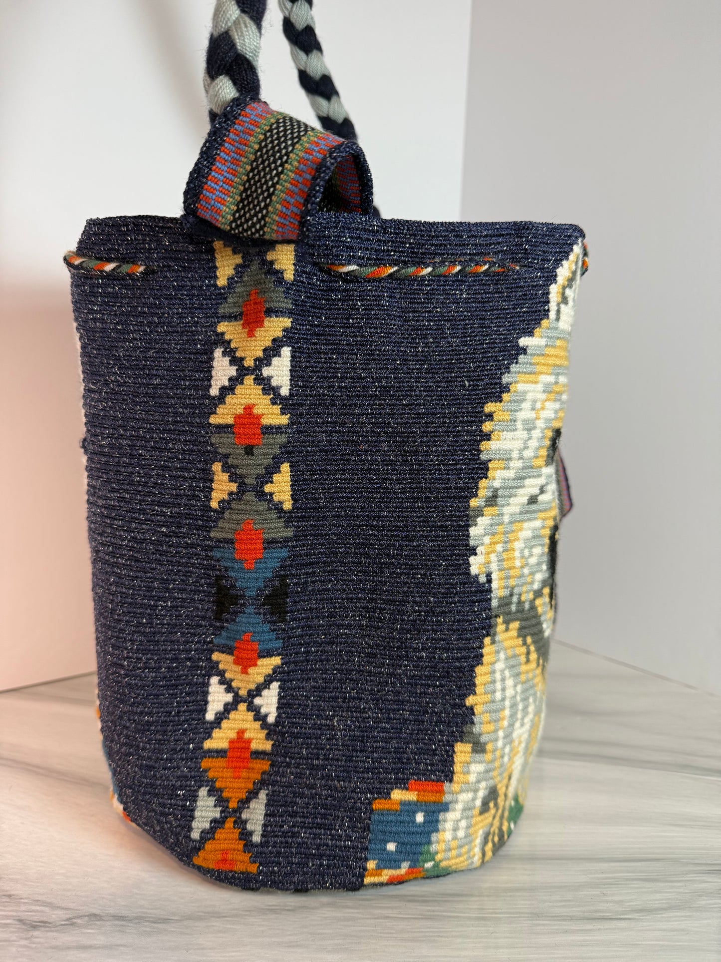 One string Handmade Wayuu special Bag L crossbody strap short and large & braided handle