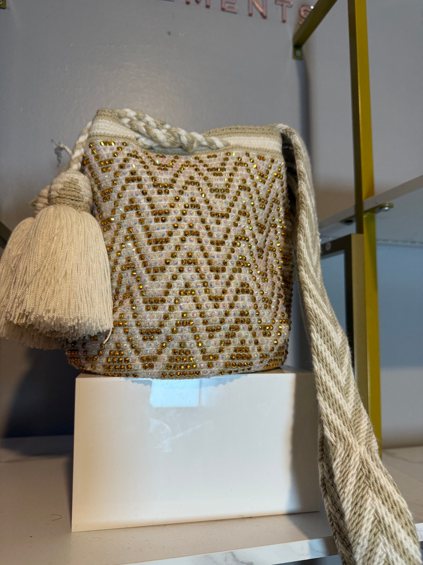 Medium Wayuu Bag Beige and White Handwoven Design