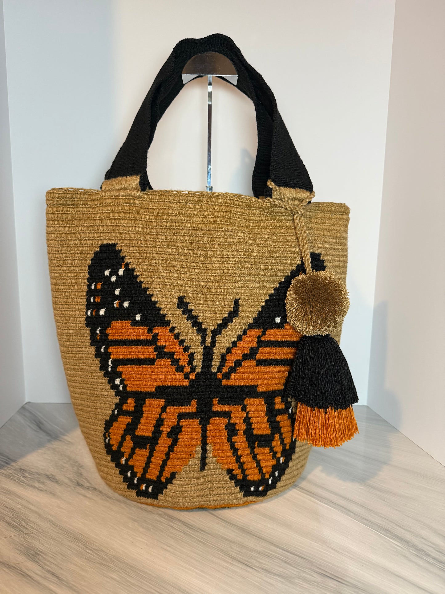 Wayuu XL Butterfly Handwoven Tote Bag Inner lining, sliding and ornament (pompom)