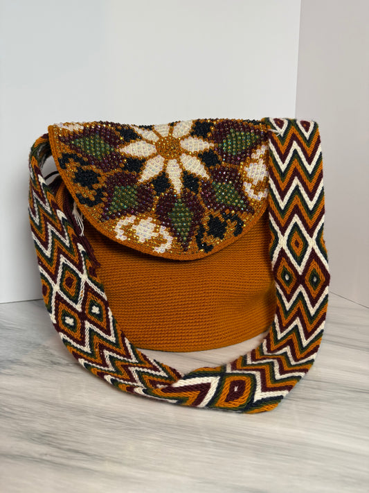 Handmade Wayuu L size with Woven Flap